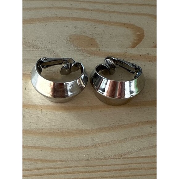 Vintage Clip-On Silver Hoop Earrings - Picture 2 of 4